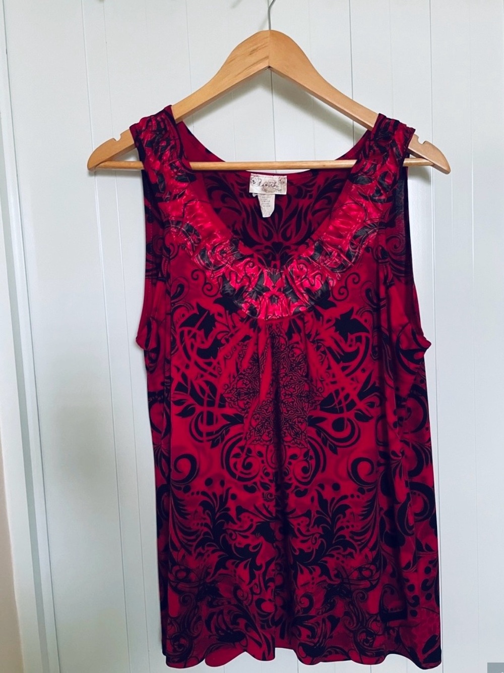 Lavish Red and Black Ruffle Scoop Tank